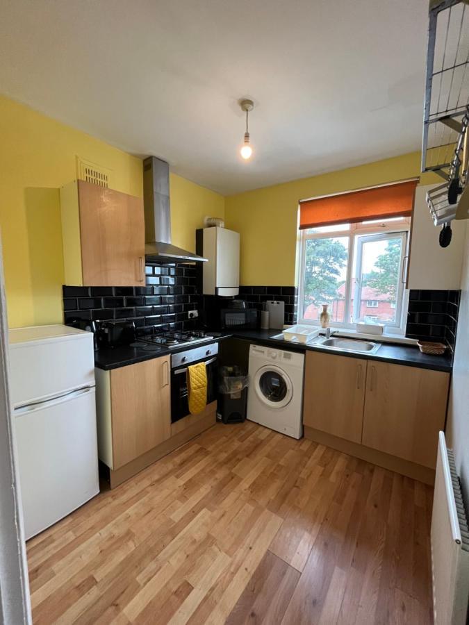 ניוקאסל 2 Bedroom Apartment, 5 Minutes From City Centre מראה חיצוני תמונה